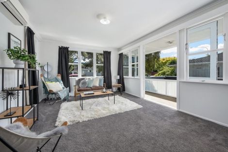 Photo of property in 1/400 Fergusson Drive, Heretaunga, Upper Hutt, 5018