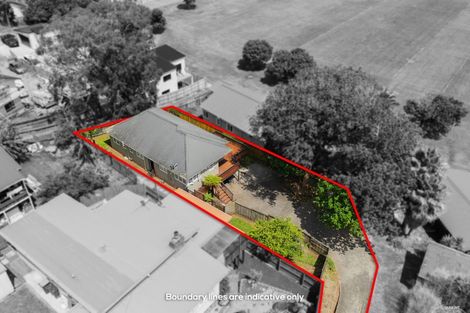 Photo of property in 2/27 Hillcrest Road, Papatoetoe, Auckland, 2025