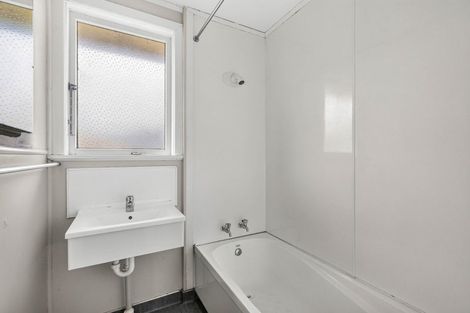 Photo of property in 90a Hall Street, Cambridge, 3434
