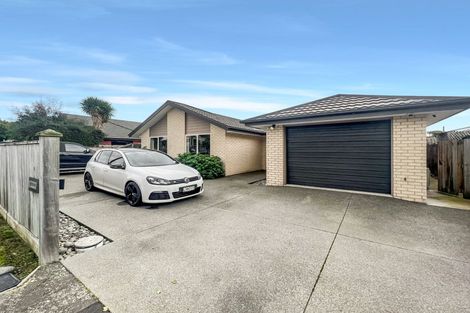 Photo of property in 9 Field Terrace, Upper Riccarton, Christchurch, 8041