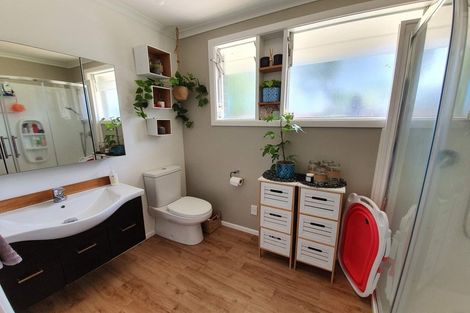 Photo of property in 37 Park Road, Western Heights, Rotorua, 3015