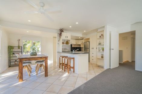 Photo of property in 13 Windsor Drive, Tairua, 3508