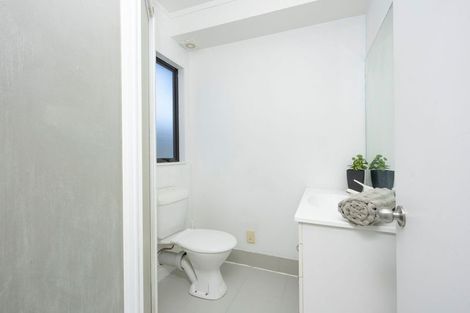 Photo of property in 17 Fort Richard Road, Otahuhu, Auckland, 1062