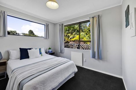 Photo of property in 180 Mangorei Road, Merrilands, New Plymouth, 4312