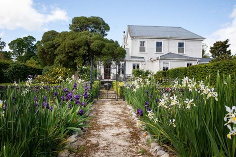 Photo of property in Tuhitarata Homestead, 2337 Kahutara Road, Pirinoa, Featherston, 5772