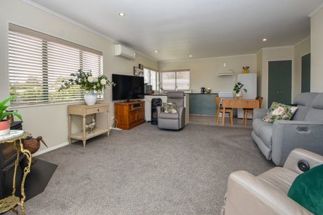 Photo of property in 19a Charles Street, Carterton, 5713