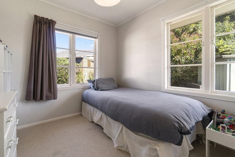Photo of property in 4 Glenford Lane, Te Atatu Peninsula, Auckland, 0610