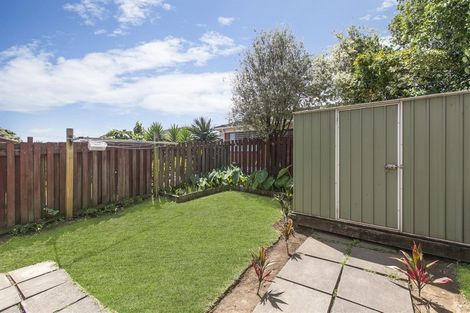Photo of property in 2/104 Pakuranga Road, Pakuranga, Auckland, 2010