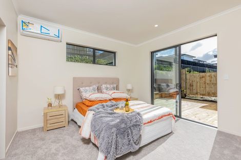 Photo of property in 3 Vintry Drive, Kumeu, 0810