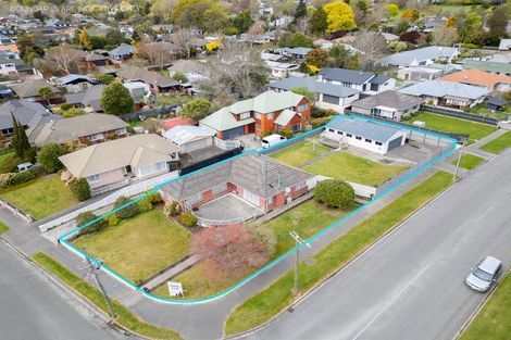 Photo of property in 33 Staveley Street, Avonhead, Christchurch, 8042