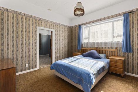 Photo of property in 52 Freyberg Street, Lyall Bay, Wellington, 6022