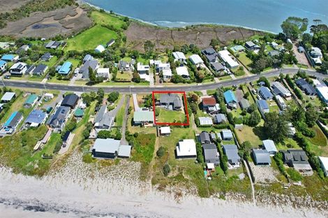 Photo of property in 575 Pukehina Parade, Pukehina, Te Puke, 3189