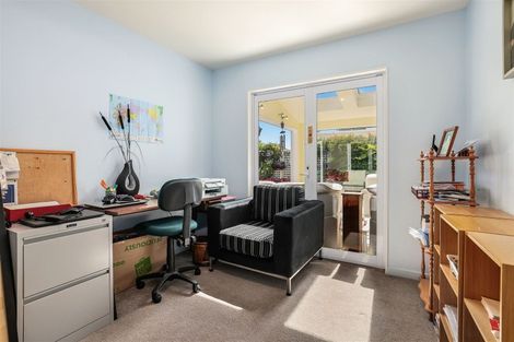 Photo of property in 9 Dunkeld Lane, Redcliffs, Christchurch, 8081