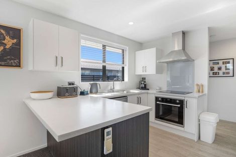 Photo of property in 2/96 Palmers Road, New Brighton, Christchurch, 8083