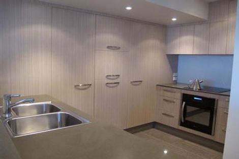 Photo of property in 1/43 Castor Bay Road, Castor Bay, Auckland, 0620