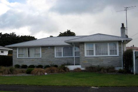 Photo of property in 15 Freyberg Street, Solway, Masterton, 5810