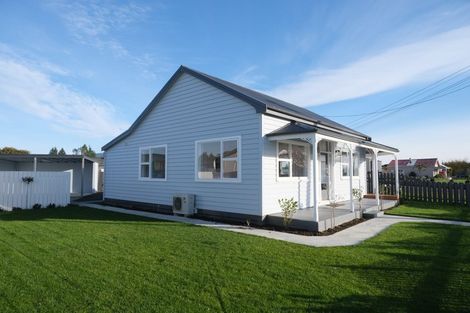 Photo of property in 53 Elles Road, Otautau, 9610