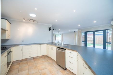 Photo of property in 64 Royal Oak Drive, Kelvin Grove, Palmerston North, 4414