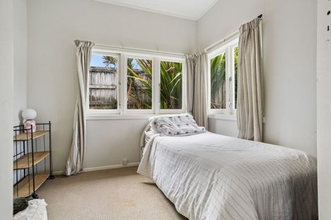 Photo of property in 2/73 Keegan Drive, Massey, Auckland, 0614