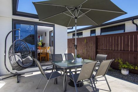Photo of property in 101 Coast Boulevard, Papamoa Beach, Papamoa, 3118