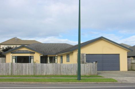 Photo of property in 230 Kilkenny Drive, East Tamaki Heights, Auckland, 2016