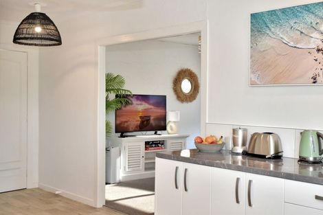 Photo of property in 716a Papamoa Beach Road, Papamoa Beach, Papamoa, 3118