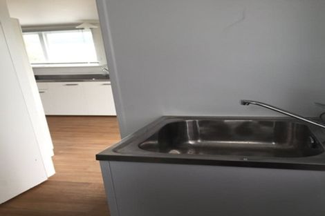 Photo of property in 11 Cradock Street, South New Brighton, Christchurch, 8062