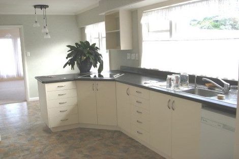 Photo of property in 37 Tio Tio Road, Miramar, Wellington, 6022