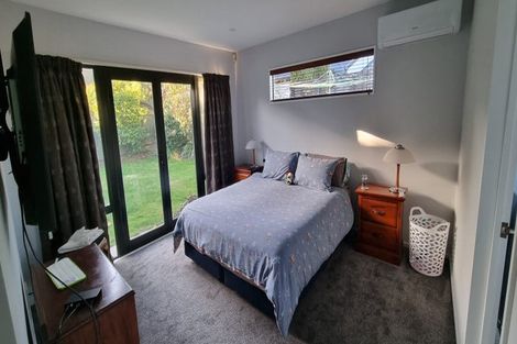 Photo of property in 7 Monterey Place, Parklands, Christchurch, 8083