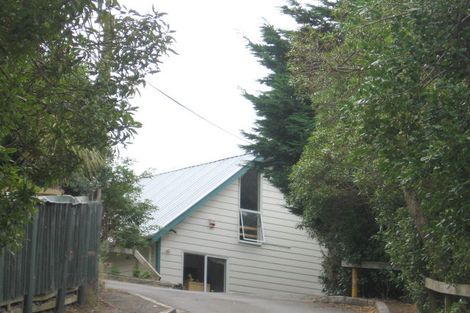 Photo of property in 54 Hungerford Road, Houghton Bay, Wellington, 6023