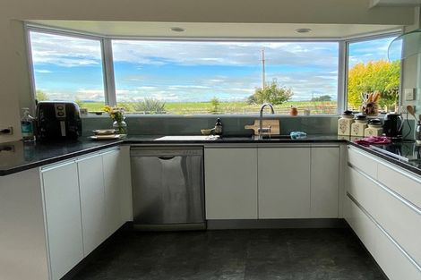 Photo of property in 563 Mangaone Road, Halcombe, Feilding, 4779
