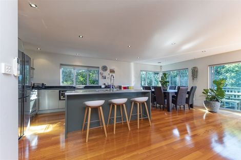 Photo of property in 317a Glenfield Road, Glenfield, Auckland, 0629