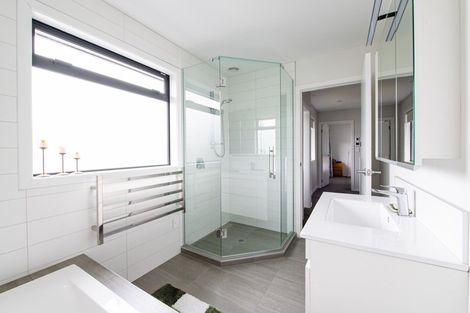 Photo of property in 2/11 Masters Avenue, Hillcrest, Hamilton, 3216