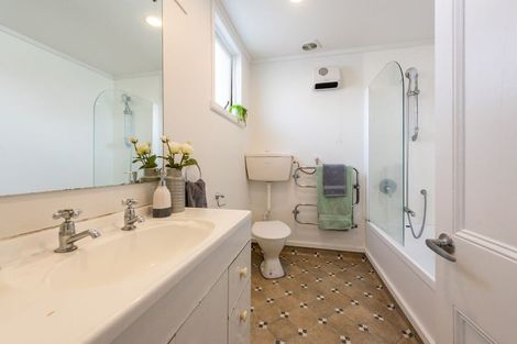 Photo of property in 2 Gordon Street, Newtown, Wellington, 6021