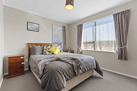 Photo of property in 9 Pluto Place, Milson, Palmerston North, 4414