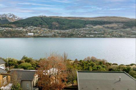 Photo of property in 367 Peninsula Road, Kelvin Heights, Queenstown, 9300