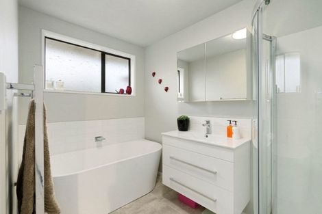 Photo of property in 49 Yellowstone Crescent, Burwood, Christchurch, 8083