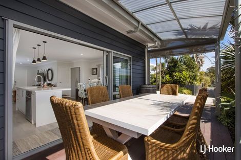 Photo of property in 11a Hillview Road, Waihi Beach, 3611