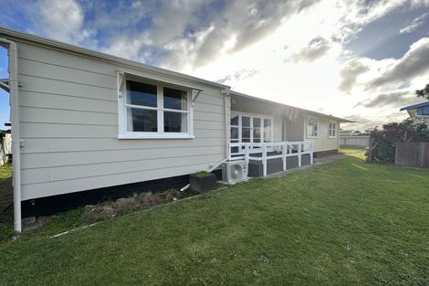Photo of property in 11a Buchanan Place, Hawera, 4610