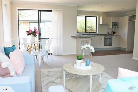 Photo of property in 2 Hay Street, Ebdentown, Upper Hutt, 5018