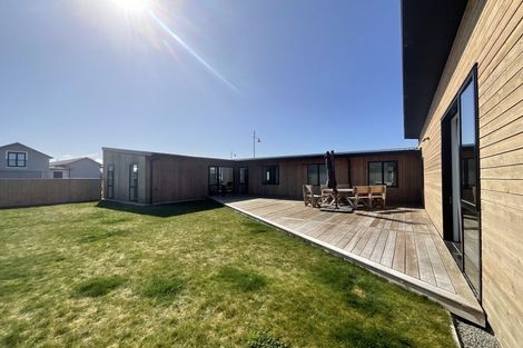 Photo of property in 2 Manaia Street, Pegasus, 7612