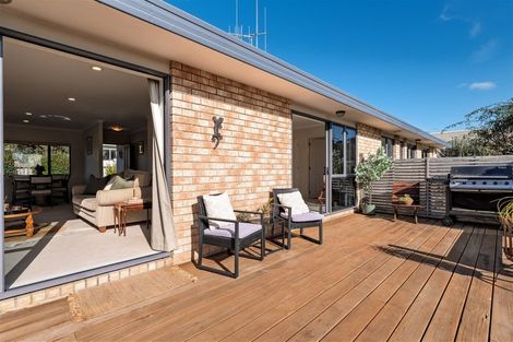 Photo of property in 6 Oteki Park Drive, Welcome Bay, Tauranga, 3112