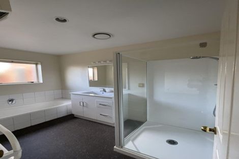 Photo of property in 6 Blue Gum Place, New Brighton, Christchurch, 8083