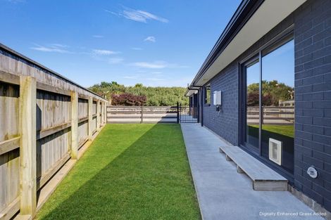 Photo of property in 9 Golf Vue Place, Castlecliff, Whanganui, 4501