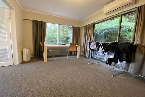 Photo of property in 4 Julia Place, Tawa, Wellington, 5028