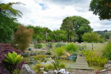 Photo of property in 202 Muriwai Valley Road, Muriwai, Waimauku, 0881