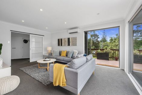 Photo of property in 431 Don Buck Road, Massey, Auckland, 0614