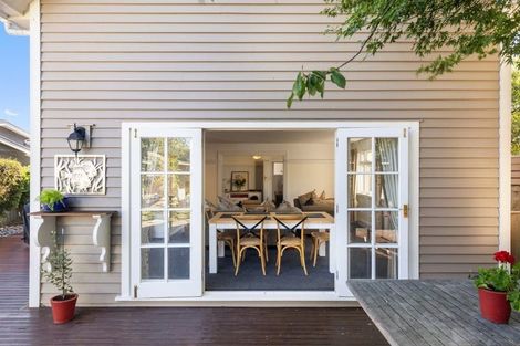 Photo of property in 40 North Parade, Richmond, Christchurch, 8013