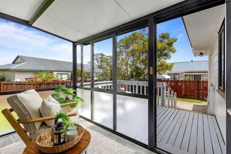 Photo of property in 1/41 Barbados Drive, Unsworth Heights, Auckland, 0632