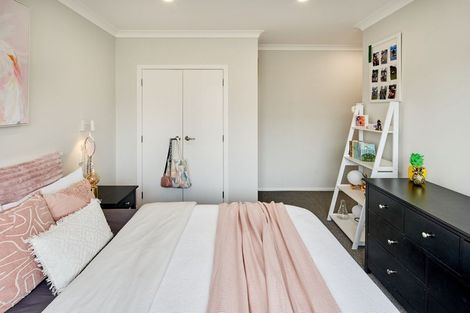 Photo of property in 107 Queen Charlotte Drive, Aotea, Porirua, 5024